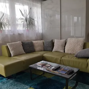 1,5 Szobas Lakas Terasszal,koezel A Szechenyi Fuerdohoez Apartment Budapest