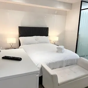 Westferry Two Apartment London